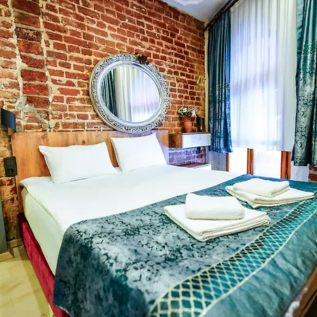 Squit Suits * 伊斯坦布尔