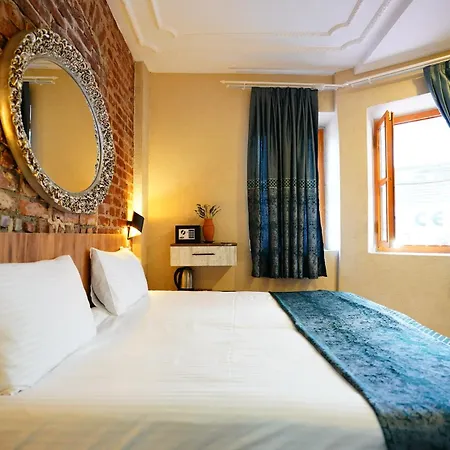 Squit Suits * Κωνσταντινούπολη